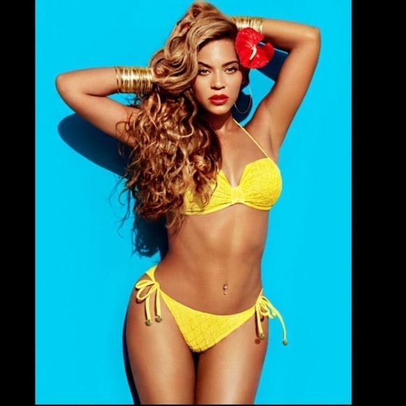 Beyoncé H&M white two piece bikini - Picture 1 of 5
